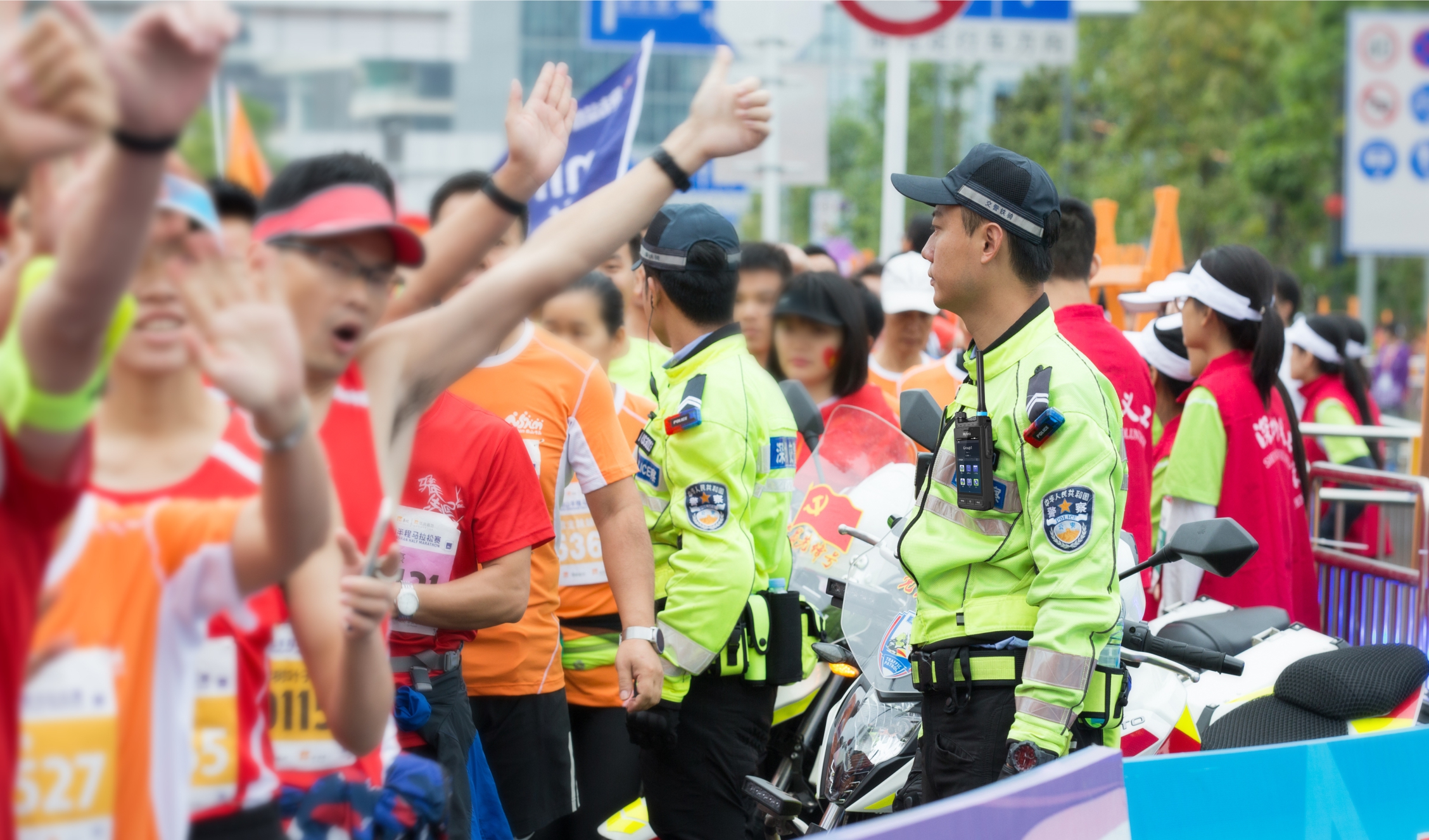 “逆行”在岗 海能达多模智能对讲机助力交警守护家园