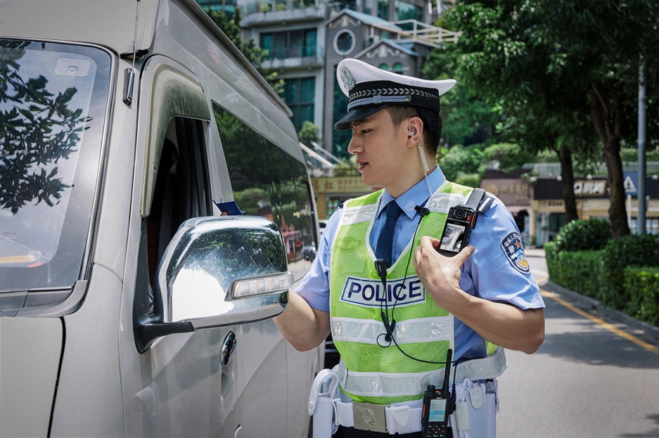 4G执法记录仪 vs 单警执法记录仪