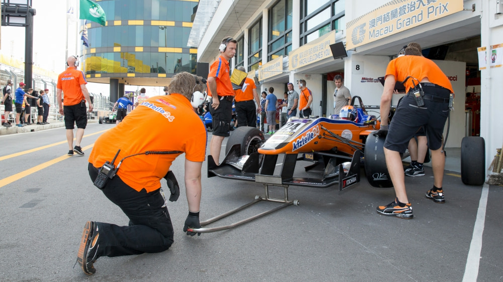 F1: More Than Just Speed—The Pinnacle of Team Coordination